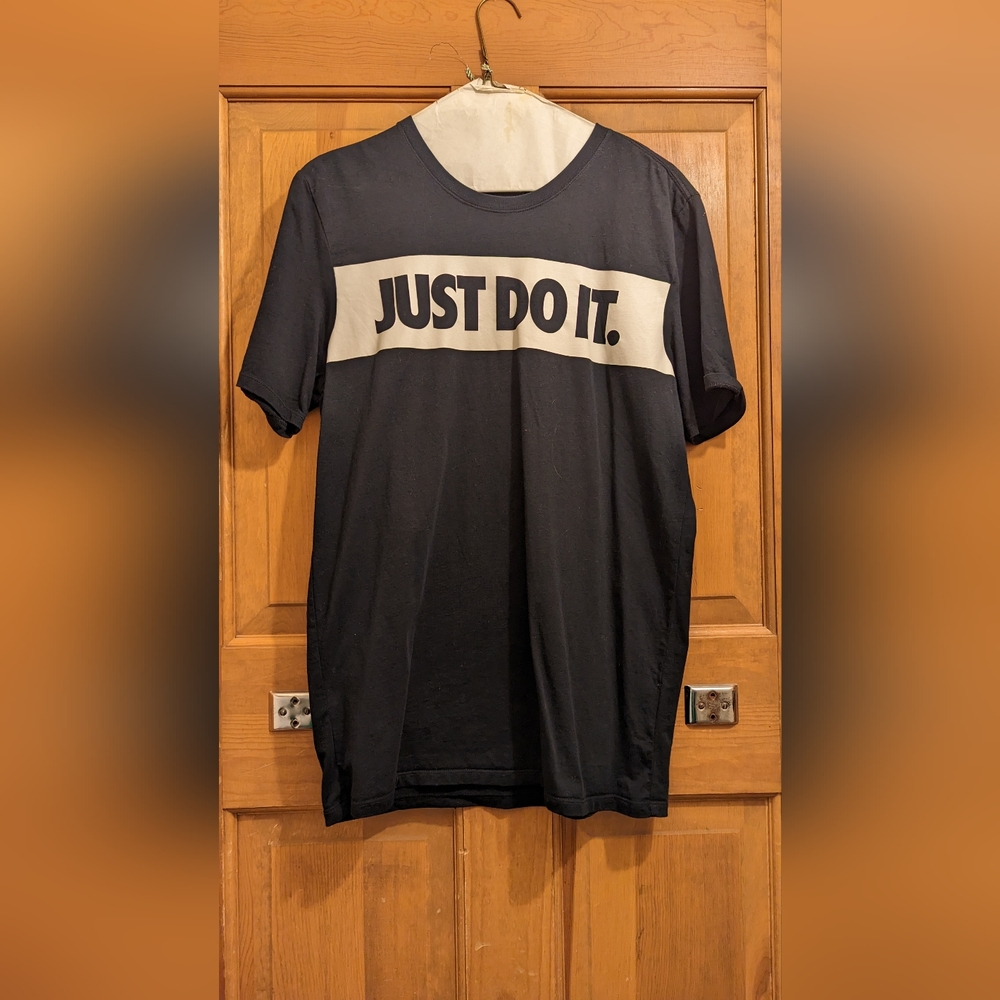 Men's Nike Dri-Fit Medium Tee